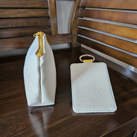 Dooney & Bourke Sunflower Shoulder Bag With Pouch And ID Tag! NWOT! - Picture 8 of 11